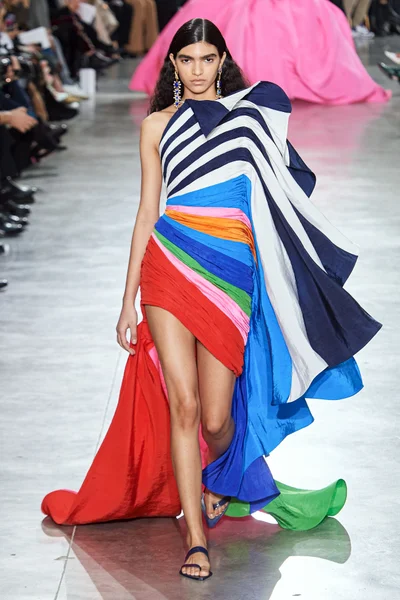 Look 32